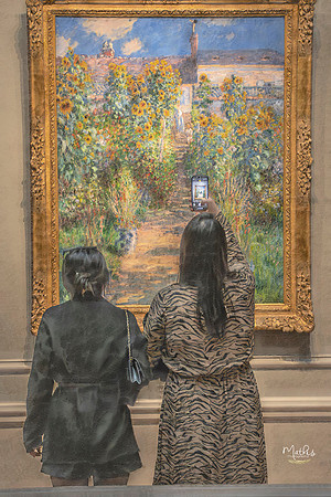 Capturing Monet: Visitors Photographing Classic Art